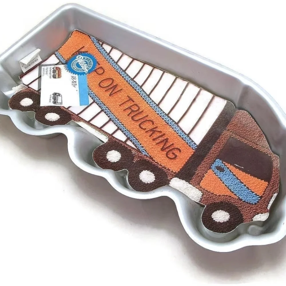 Wilton 18 Wheeler Truck 1986 Vintage Silver Cake Pan